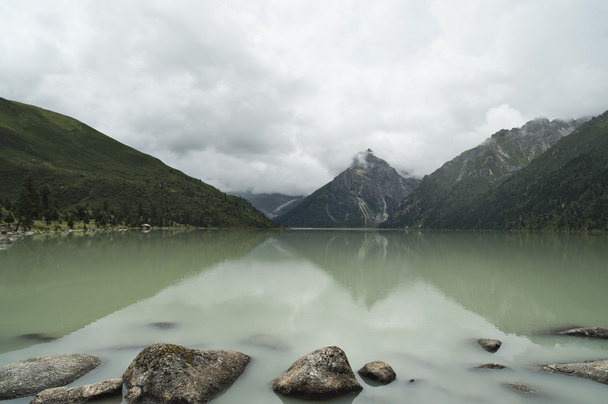 Highland lake - Фото, зображення