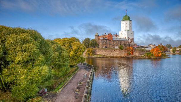 Vyborg. Russia. Castle on the island. Golden autumn. - Fotó, kép