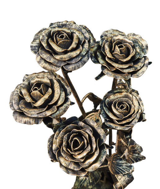 金属製の手作りバラの花束。白い背景に隔離された - 写真・画像