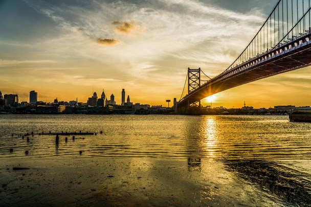 Philadelphia cityscape při západu slunce v USA - Fotografie, Obrázek