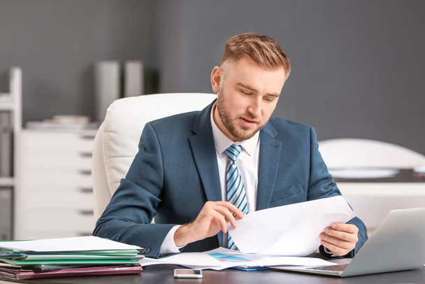 Male accountant working in office - Photo, Image