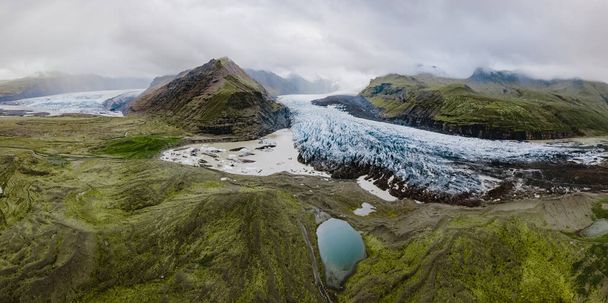 İzlanda'daki Vatnajokull Buzulu  - Fotoğraf, Görsel
