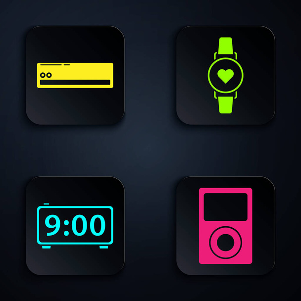 Встановіть музичний плеєр, кондиціонер, цифровий будильник і смарт-годинник, що показує частоту серцебиття. Чорна квадратна кнопка. Векторні
 - Вектор, зображення