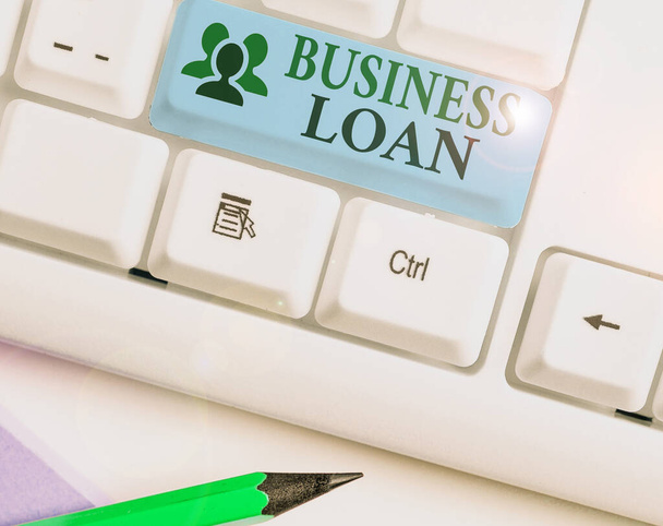 Segnale di testo che mostra Business Loan. Foto concettuale Prestiti concessi alle piccole imprese per vari scopi
. - Foto, immagini