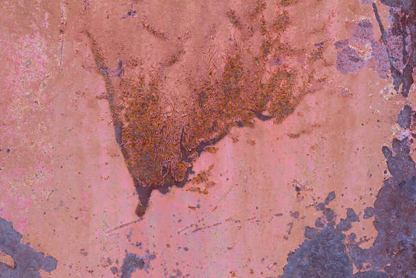 Ferrugem castanha e púrpura Textura abstrata marrom enferrujada. Fundo de metal enferrujado. Parede de metal enferrujado. Superfície de metal enferrujado com restos de tinta vermelha. - Foto, Imagem