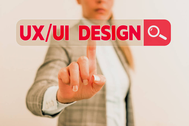 Tekstiä Ux Or Ui Design. Liiketoimintakonsepti kahdelle saman kuluttajakokemuksen osatekijälle
. - Valokuva, kuva