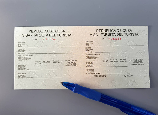 Cuba Modulo di domanda di carta di credito Visa. Questo modulo deve essere compilato da qualsiasi visitatore o turista che entra a Cuba
. - Foto, immagini