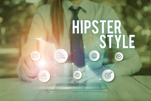 Текст для написання слів Hipster Style. Бізнес-концепція вибору моди та музичні інтереси виходять за межі більшості
. - Фото, зображення