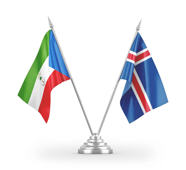 Флаги Исландии и Экваториальной Гвинеи на белом фоне
 - Фото, изображение