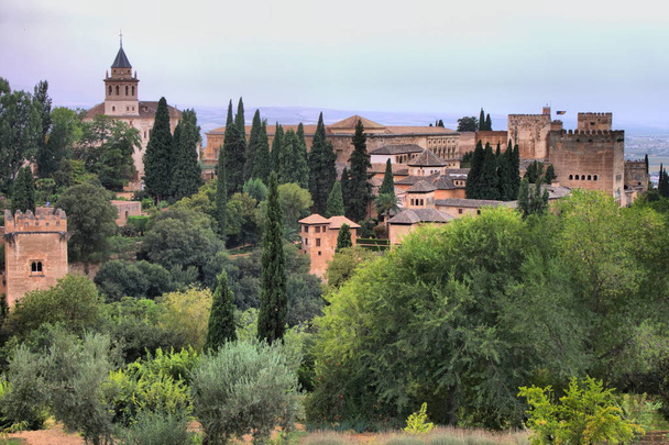 Granada 'daki Alhambra Sarayı. Endülüs, İspanya - Fotoğraf, Görsel