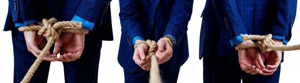 Колаж зв'язаних рук на мотузці бізнесмена в блакитному костюмі
. - Фото, зображення