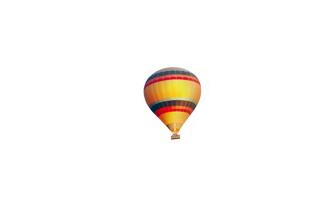  Przewiewny kolorowy balon. Izolacja - Zdjęcie, obraz