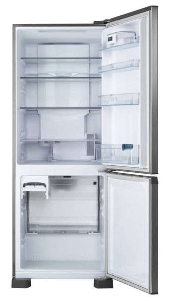Moderno frigorifero isolato su sfondo bianco
 - Foto, immagini