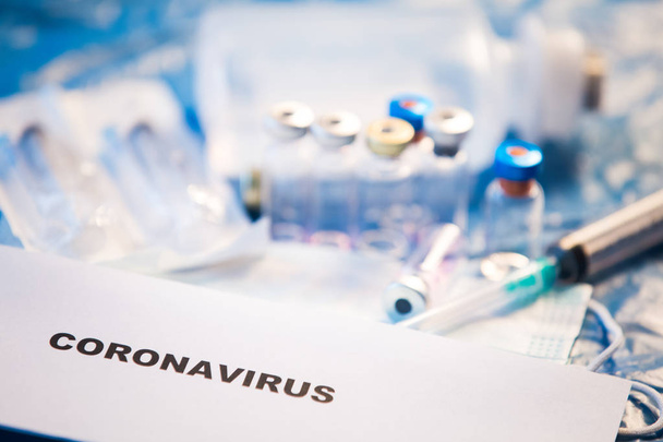 Coronavirus rokotteet pullot lääketieteellinen tausta - Valokuva, kuva