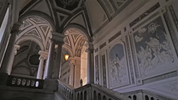 Catania, Sicilië, Italië. De Universiteit van Catania opgericht in 1434, het is de oudste universiteit van Sicilië. - Video
