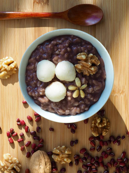 Корейська кухня Red bean cridge and Walnut - Фото, зображення