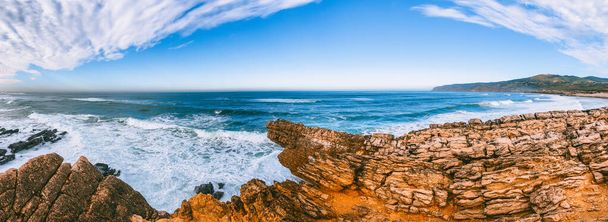ポルトガル東海岸とビーチ - 写真・画像