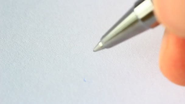 Schrijf een handtekening op met blauwe pen. - Video