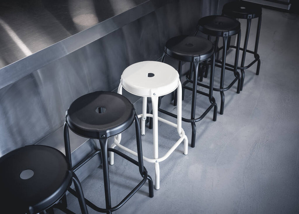 Σκαμπό καρέκλα Counter bar Cafe σειρά καθισμάτων μέταλλο ρετρό στυλ Εστιατόριο διακόσμηση - Φωτογραφία, εικόνα