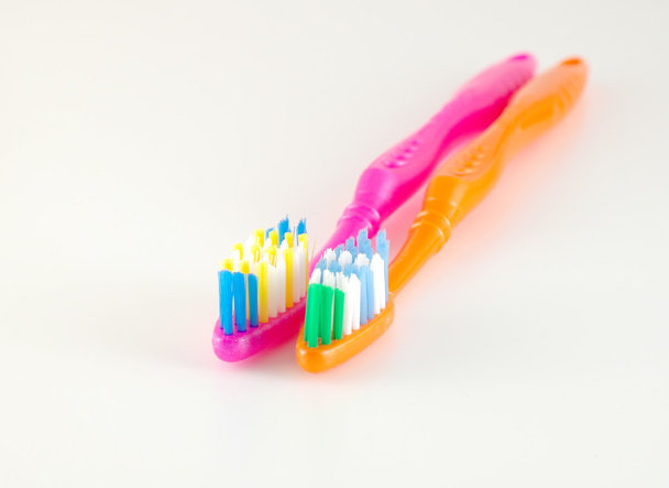 Dos cepillos de dientes
 - Foto, imagen