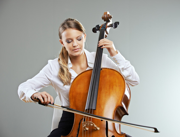 Beautiful cellist - Zdjęcie, obraz