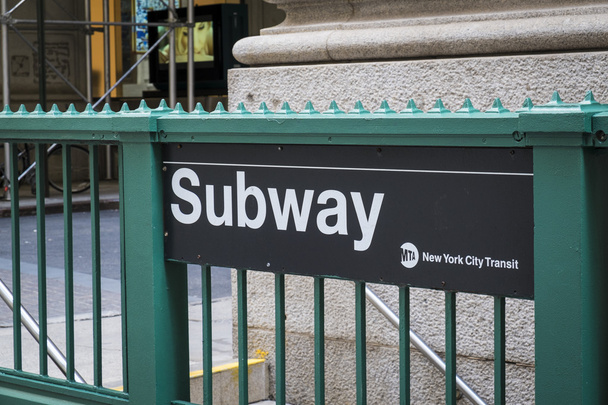 Subway entrance, New York City - Фото, зображення