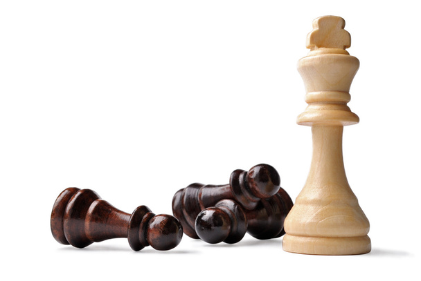 βασιλιάς της κομμάτι σκάκι με πιόνια της αντιπολίτευσης - Φωτογραφία, εικόνα