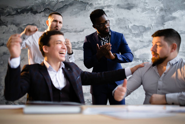 Entrepreneurs beat their competitors and rejoice in new prospects - Fotoğraf, Görsel