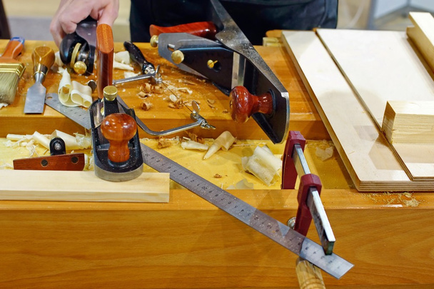 Falegname strumento di lavorazione del legno
 - Foto, immagini