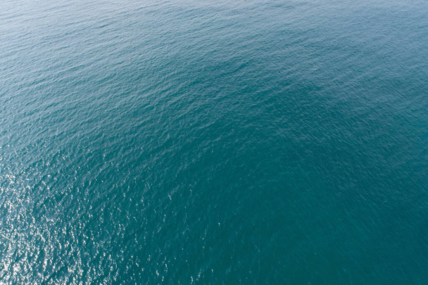 Widok z lotu ptaka Drone powierzchni morza fali - Zdjęcie, obraz