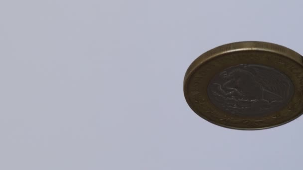 Moneda conmemorativa de 20 pesos de México con Octavio Paz. - Imágenes, Vídeo