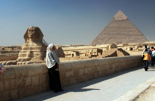 As pirâmides e a esfinge de Gizé no Egito - Foto, Imagem