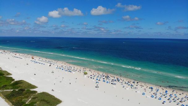 Jižní pláž, Miami, pokryta dronem a zastřelen během léta - Fotografie, Obrázek