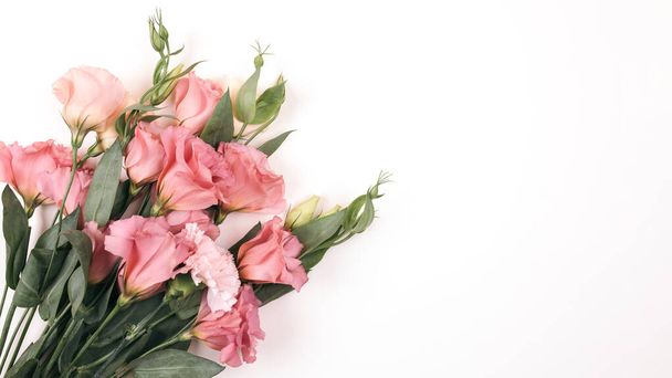 Beauty pink eustoma flower isolated on white background. - Fotoğraf, Görsel