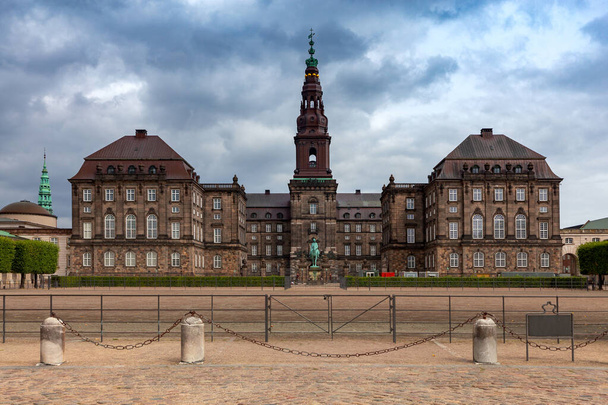 Копенгаген. Парламентські палати. Крістіансборг. - Фото, зображення