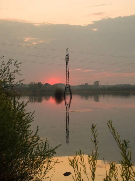 Sundown behind the ETL (Landscape) - Fotoğraf, Görsel