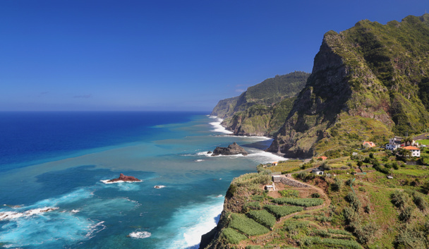 Linha costeira perto de Santana (Madeira, Portugal
) - Foto, Imagem