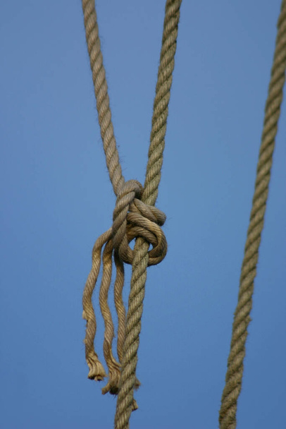 Knot in rigging of a sailboat - Foto, Bild