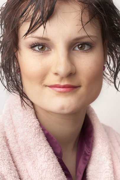 Woman with wet hair - Fotó, kép