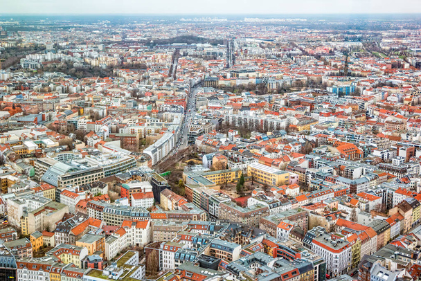 εναέρια θέα του κέντρου του Βερολίνου από την κορυφή του Πύργου Ty. - Φωτογραφία, εικόνα
