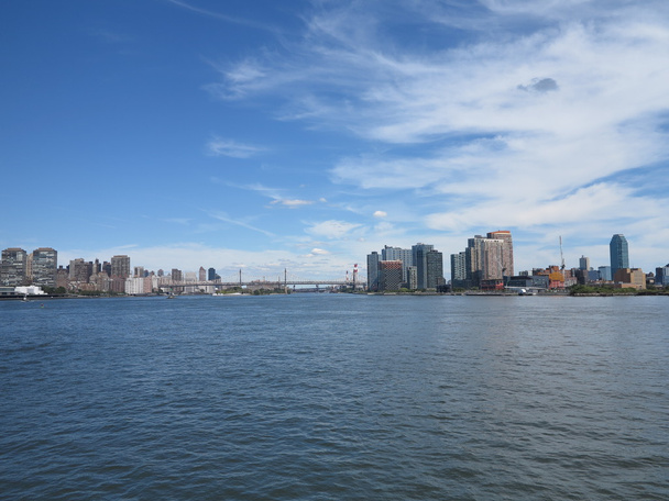 New York City Architecture Skyline View With Pretty Blue Sky - Фото, зображення