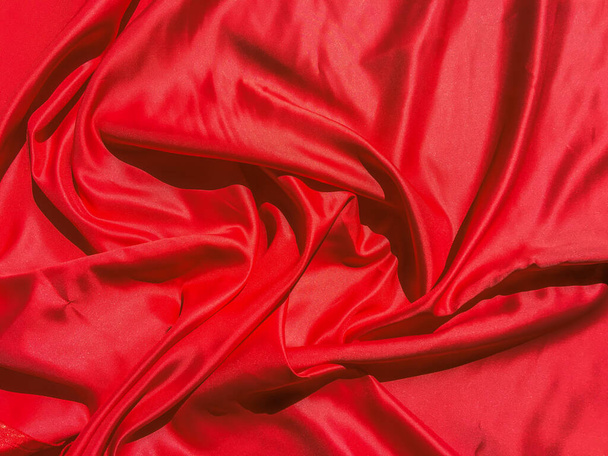 Fondo moderno de textura de tela roja de lujo. Día de San Valentín o diseño de papel pintado del día de Navidad
 - Foto, imagen