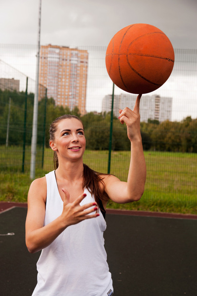 Sexy Woman Throw Basketball - Fotoğraf, Görsel