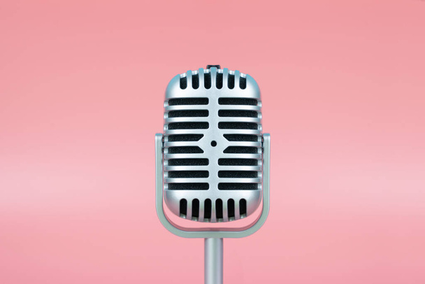 Retro microphone with copy space on pink background - Photo, image