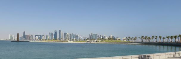 Doha City Skyline vom Museumspark - Foto, Bild