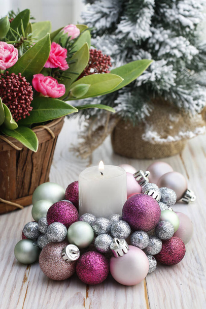 Candle holder made of glass balls. Beautiful table decoration for Christmas and carnival. - Foto, afbeelding