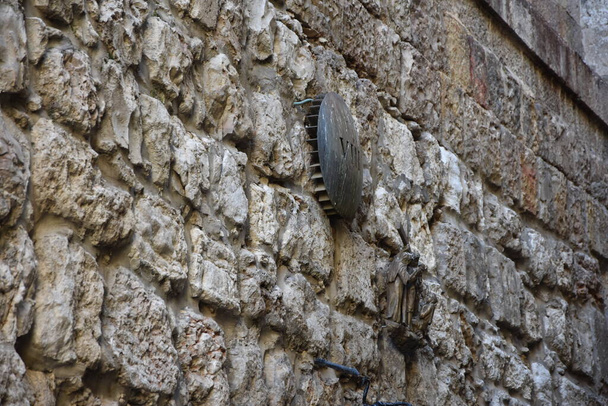 Via Dolorosa - procesí ve Starém městě Jeruzalémě, věřil, že je cesta, kterou Ježíš kráčel na cestě ke svému ukřižování -8. stanice. - Fotografie, Obrázek