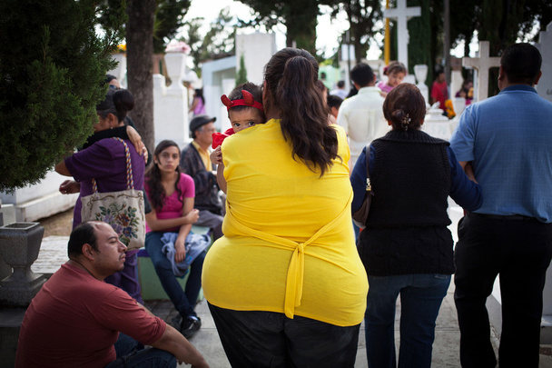 AGUASCALIENTES, MEXICO - marraskuu 02: Tuntemattomat ihmiset hautausmaalla
 - Valokuva, kuva