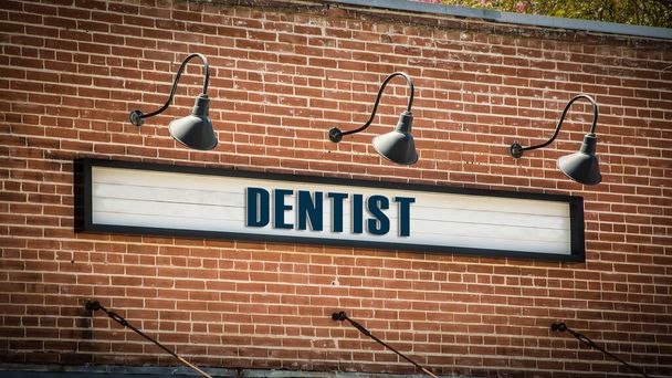 Straat teken de richtings manier naar tandarts - Foto, afbeelding