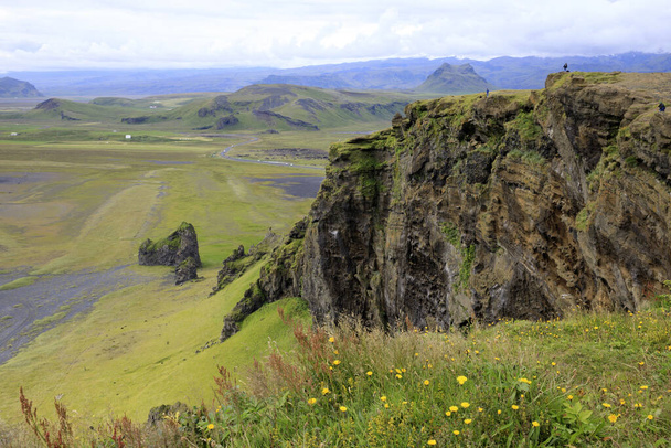 Vik / Iceland - August 15, 2017: Dyrholaey promontory view, Vik, Iceland, Europe - Foto, Imagen